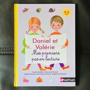 Daniel et Valerie mes premiers pas en lecture French Vocab Book Hardcover